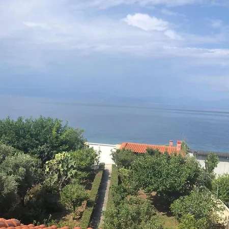 Apartment Aigeira Seafront Vacation 0 Floor Oikonomaiika