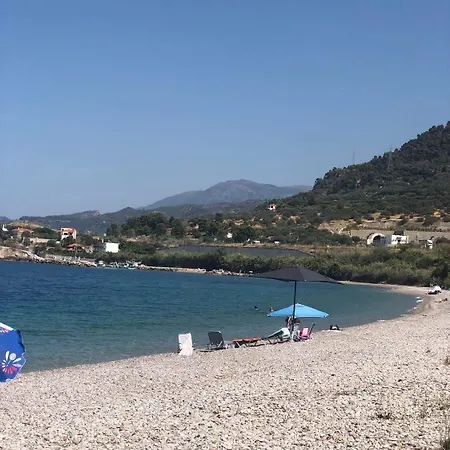 Apartman Aigeira Seafront Vacation 0 Floor *